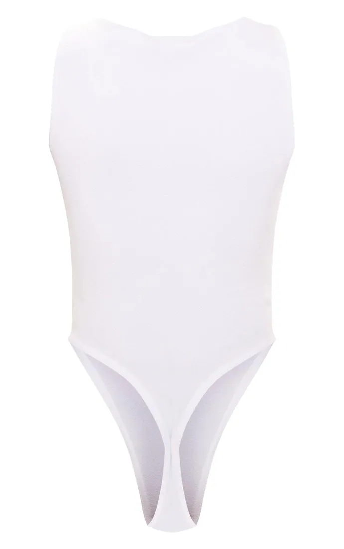biale-strukturalne-body-prettylittlething-s