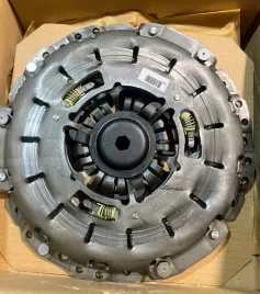 sprzeglo-bmw-z4-e85-3-0i-02-240-oe