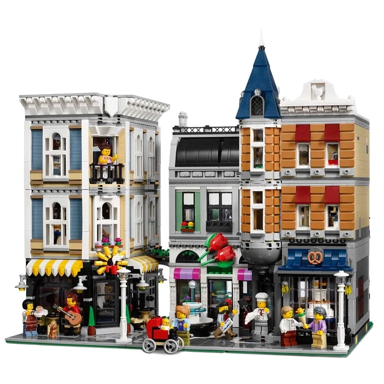 lego-creator-expert-assembly-square-model-set