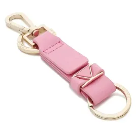 guess-brelok-skora-saffiano-rozowy-zlote-detale-minimalistyczny