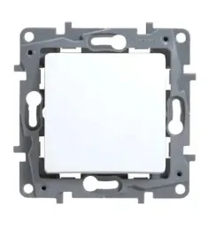legrand-niloe-bialy-przycisk-pojedynczy-6a