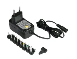 zasilacz-uniwersalny-1500ma-18w-stabilizowany-z-zestawem-8-koncowek-dpm