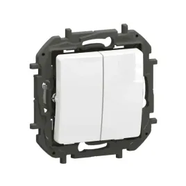 legrand-niloe-bialy-lacznik-schodowy-podwojny-10ax-zaciski-automatyczne