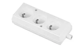 gniazdo-przenosne-3gn-z-uziemieniem-biale-16a-250v-plastrol