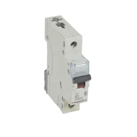 wylacznik-nadpradowy-s-301-1p-b-3a-6000a-serii-tx3-s30tx-legrand