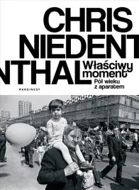 wlasciwy-moment-pol-wieku-z-aparatem