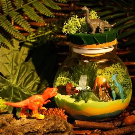 zestaw-kreatywny-terrarium-dinozaur-lampka-nocna-magiczny-wielokolorowy