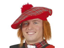 szkocka-czapka-z-rudymi-wlosami
