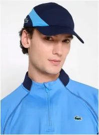 czapka-z-daszkiem-meska-lacoste-funkcyjna-granatowa-z-malym-logo