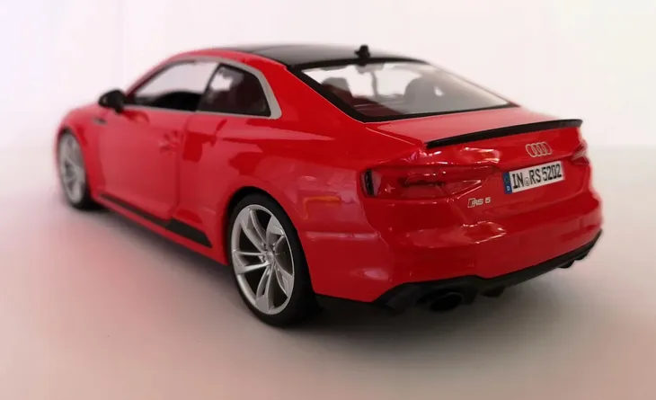 bburago-model-audi-rs-5-coupe-1-24-stan-nowy-waga-z-opakowaniem-0-3-kg
