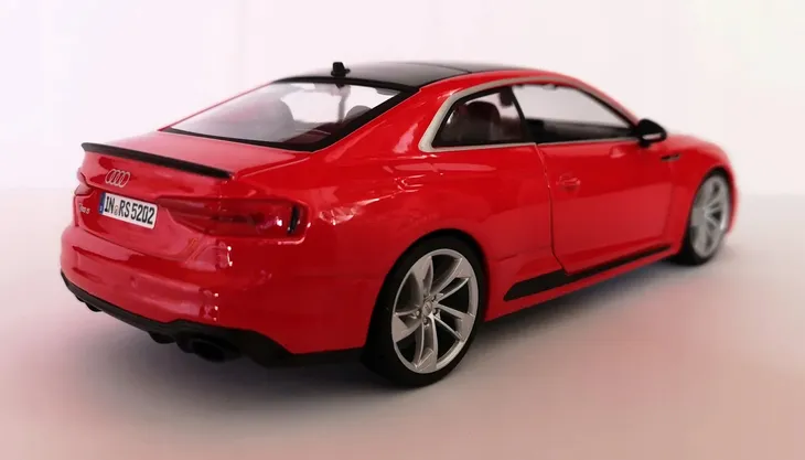 bburago-model-audi-rs-5-coupe-1-24-stan-nowy-kod-producenta-76