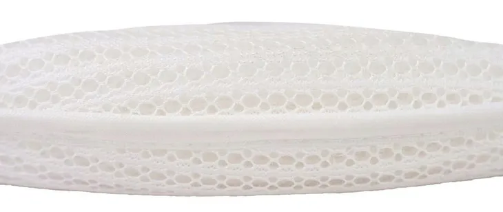 poduszka-niemowleca-shape-biala-dlugosc-26-cm