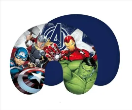 poduszka-turystyczna-rogal-avengers-heroes-granatowa-kolorowa
