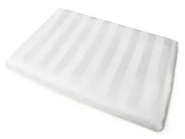 przescieradlo-adamaszkowe-220x200-tivoli-biale-paski-1-cm-140-g-m2-satynowe