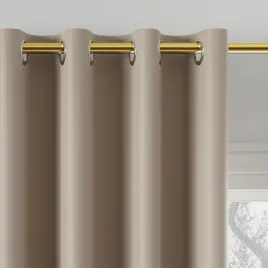 zaslona-gotowa-typu-blackout-na-przelotkach-140cm-x-250cm-chlodny-bezowy