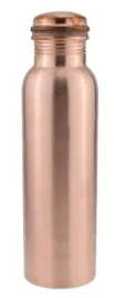 butelka-miedziana-klasyczna-polmatowe-wykonczenie-950ml-ayur-water