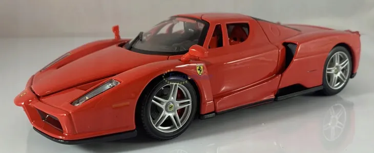 bburago-model-enzo-ferrari-red-1-24-kod-producenta-18-26006