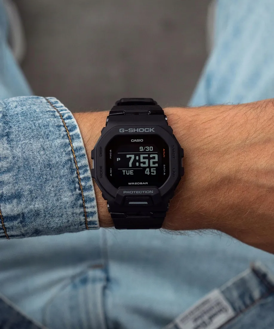 zegarek-casio-g-shock-g-squad-bluetooth-sync-step-tracker-stan-nowy