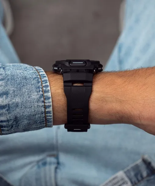 zegarek-casio-g-shock-g-squad-bluetooth-sync-step-tracker-marka-casio