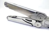 multitool-leatherman-21w1-multitool-surge-830165-stan-nowy-marka-leatherman