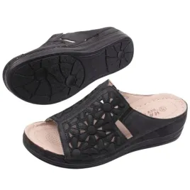 czarne-klapki-damskie-na-platformie-wsuwane-buty-wkl-ekoskora-wygodne