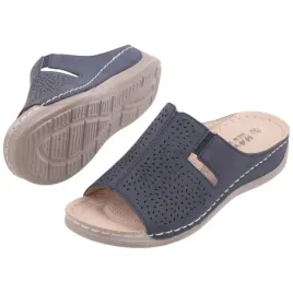 granatowe-klapki-damskie-na-platformie-wsuwane-buty-wkl-ekoskora-wygodne