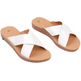 srebrne-klapki-damskie-na-plaze-basenowe-buty-plaskie-gumowe-kapcie