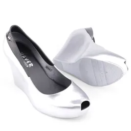 srebrne-czolenka-damskie-na-koturnie-buty-wsuwane-meliski-gumowe-wygodne