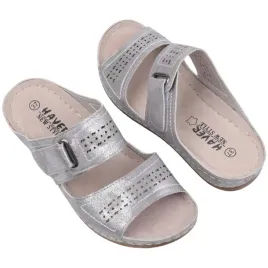szare-klapki-damskie-na-platformnie-buty-wsuwane-azurowe-wkl-ekoskora