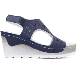 granatowe-sandaly-damskie-na-koturnie-azurowe-buty-sandalki-na-playformie