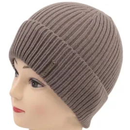 brazowe-czapki-damskie-zimowe-beanie-cieple-czapka-damska-zimowa-elegancka