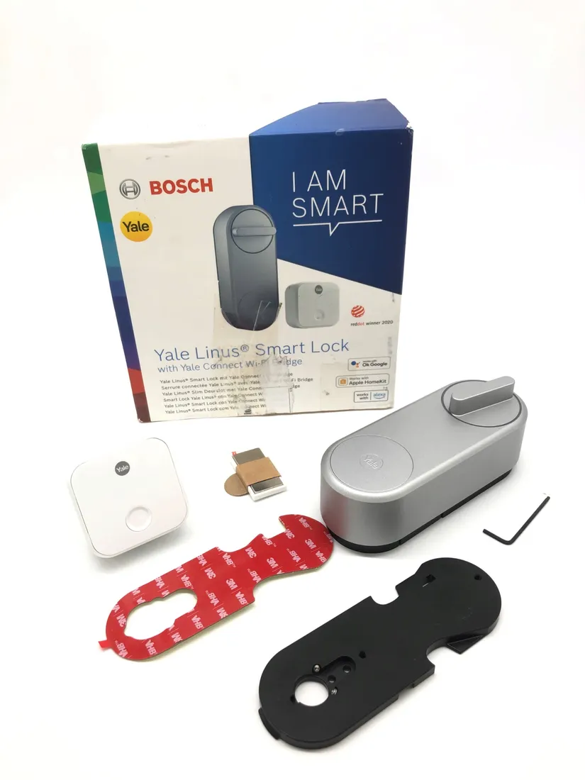 inteligentny-zamek-bosch-yale-linus-smart-lock-stan-powystawowy