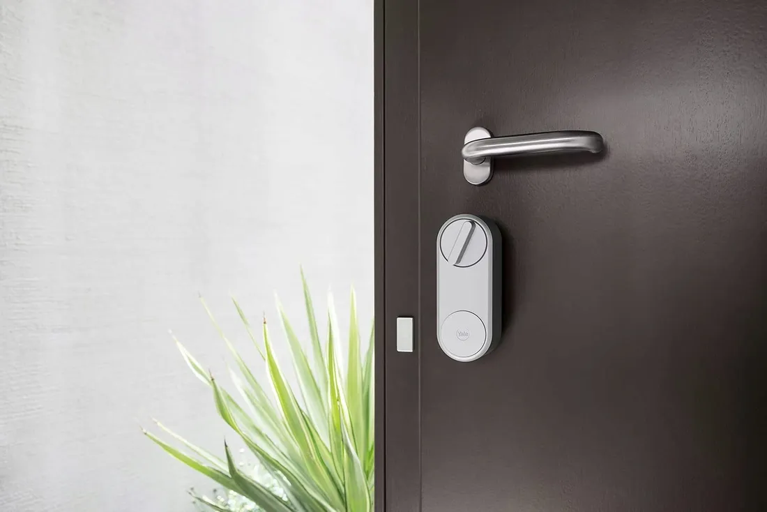 inteligentny-zamek-bosch-yale-linus-smart-lock-stan-powystawowy