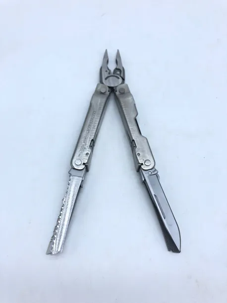 multitool-leatherman-831148-super-tool-300-19-w-1-narzedzi-liczba-dodatkowych-narzedzi-19