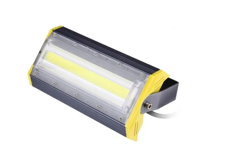halogen-bialy-zimny-5000-lm-50-w-marka-floodlight