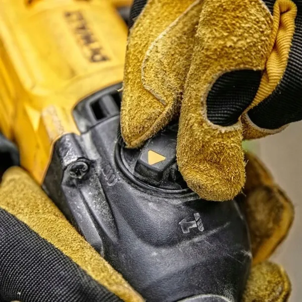 mlotowiertarka-800w-dewalt-d25134k-funkcyjnosc-3-funkcyjny-wiercenie-z-i-bez-udaru-podkuwanie
