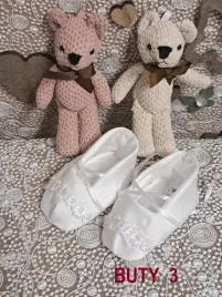 biale-buciki-do-chrztu-z-kwiecista-koronka-buty-3-56