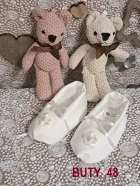 smietankowe-buciki-do-chrztu-dla-dziewczynki-buty-48-68