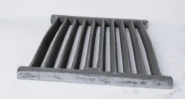 ruszt-zwykly-w16-260-x-220-x-25-mm-zeliwny-zeliwo