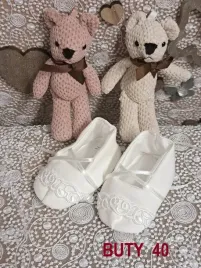 buciki-smietankowe-do-chrztu-dla-dziewczynki-z-koronka-buty-40-68