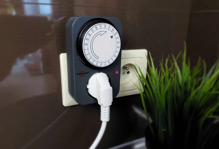 programator-czasowy-mechaniczny-timer-ip20-brennenstuhl-seria-mz20