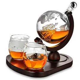 zestaw-do-whisky-karafka-globus-deluxe-ze-szklankami-prezent-mapa-swiata