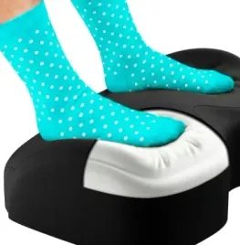 podnozek-ergonomiczny-pod-biurko-pianka-memory-antypposlizgowy-czarny