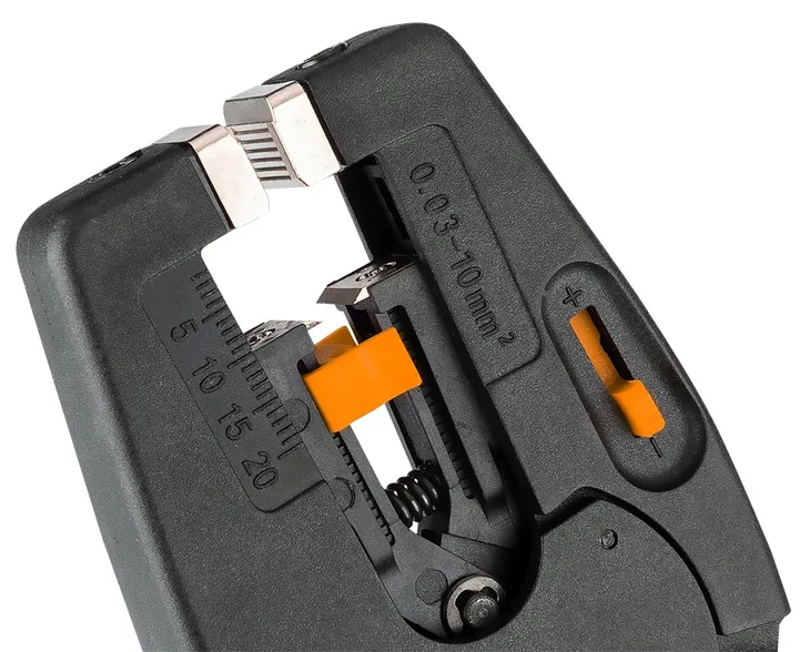 sciagacz-izolacji-neo-marka-neo-tools