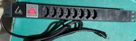 listwa-zasilajaca-lanview-do-szafy-rack-19-8-gniazd-t13-10a-wylacznik