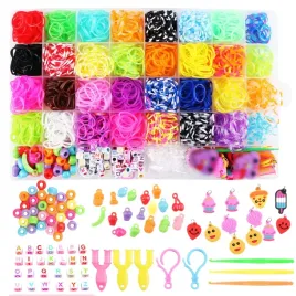 zestaw-gumek-2500-elementow-koraliki-zawieszki-akcesoria-diy-rekodzielo