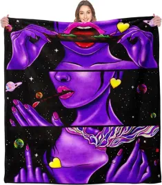 holavida-koc-flanelowy-ze-wzorem-czarno-fioletowy-127x152cm
