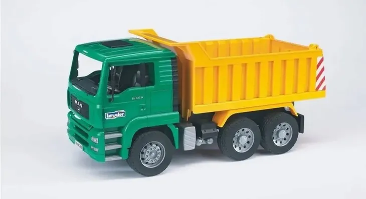 man-wywrotka-material-plastik
