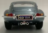 jaguar-e-coupe-1961-silver-blue-1-18-bburago-stan-nowy-waga-z-opakowaniem-0-15-kg