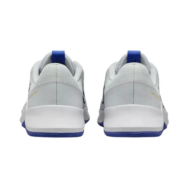 mc-trainer-2-rozmiar-425-marka-nike